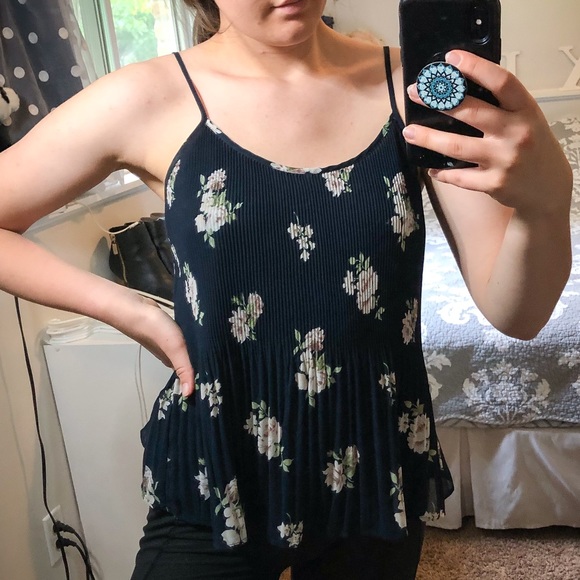 SOLD***Abercrombie & Fitch navy floral ribbed tank - Picture 8 of 10